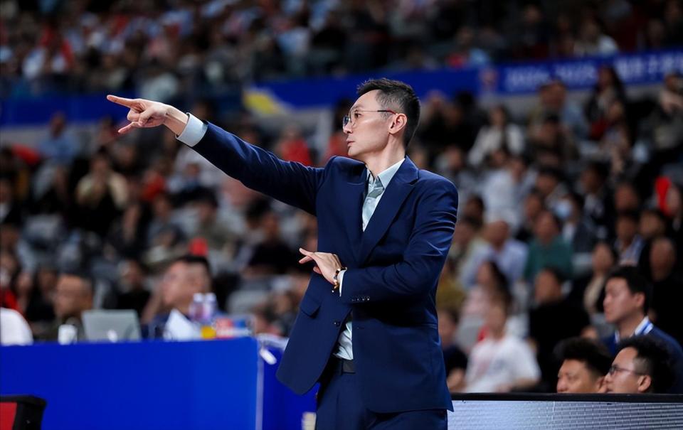 季后赛首轮, 新疆男篮近